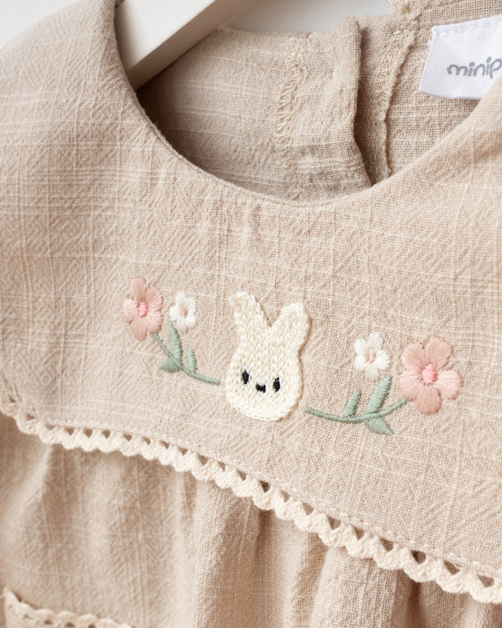 Nakış Detaylı Cepli Bebe Yaka Bayramlık Keten Kız Bebek Elbise ( 6-9 Ay / 2-3 Yaş)