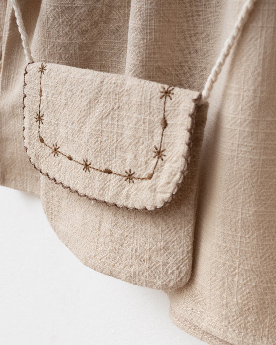 Yakası Nakışlı Çantalı Bayramlık Keten Kız Bebek Elbise (6-9 Ay / 2-3 Yaş)