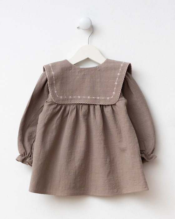 Yakası Nakışlı Çantalı Bayramlık Keten Kız Bebek Elbise (6-9 Ay / 2-3 Yaş)
