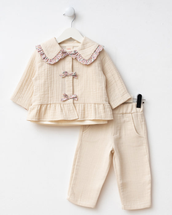 Fiyonk Detaylı Bebe Yaka Müslin 3’lü Bayramlık Kız Bebek Alt Üst Takım (9 Ay - 3 Yaş)